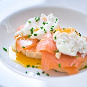 Poached Eggs with Cream Cheese and Smoked Salmon on English Muffins