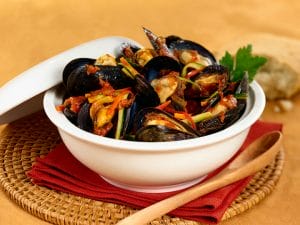 Mussels with Tomatoes, Basil and Garlic